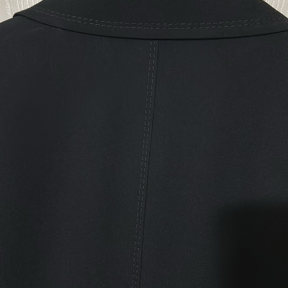 Ann Taylor 3 Button Black Blazer - Picture 8 of 10